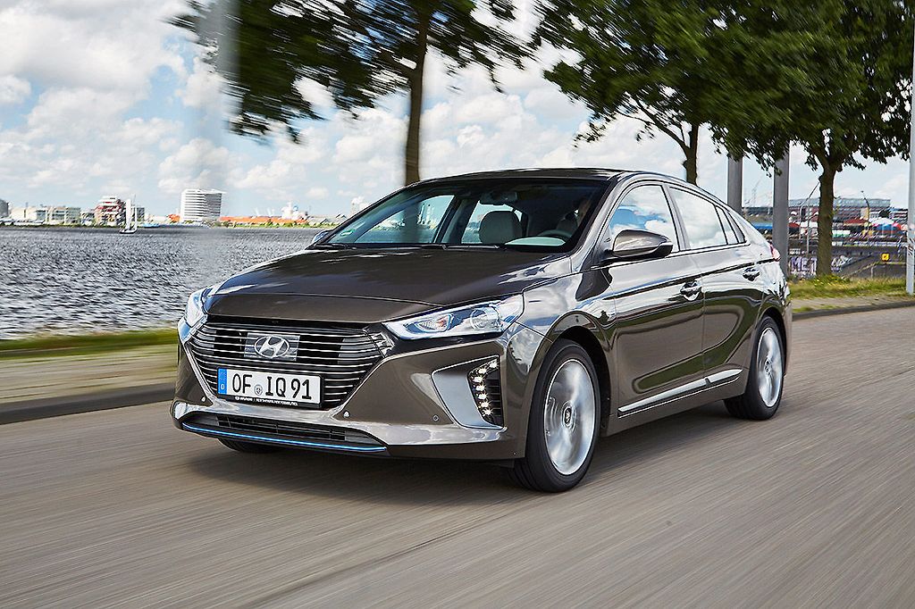 아이오닉 vs 프리우스