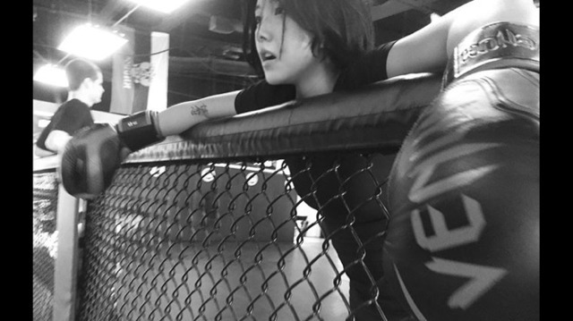 훈련 중인 송가연