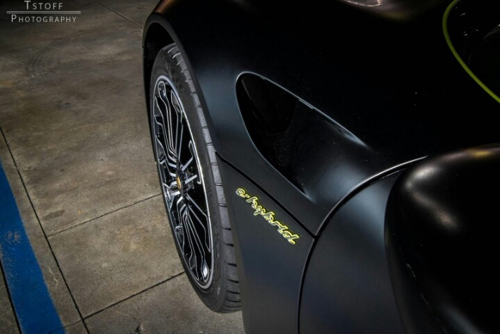 즐라탄이 타는 포르쉐