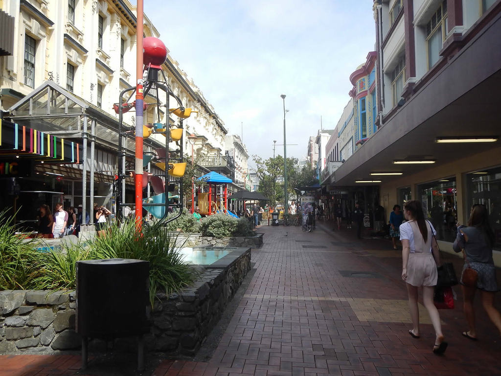 2735E43C58B2B580177478