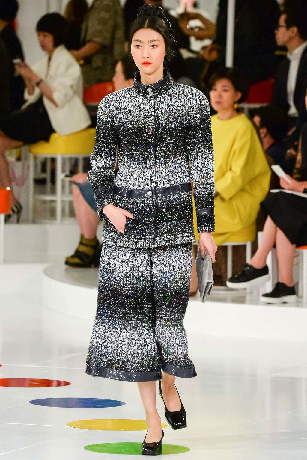 한국에서 영감 받아 제작한 명품 브랜드들 의상들