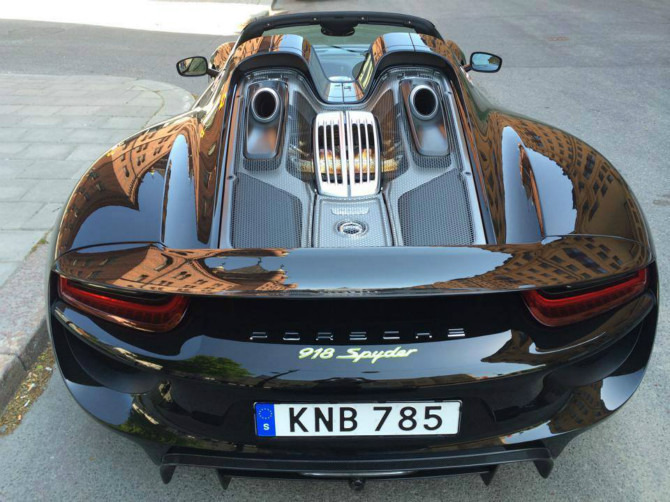 즐라탄이 타는 포르쉐