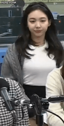 귀여운 나연 흰티
