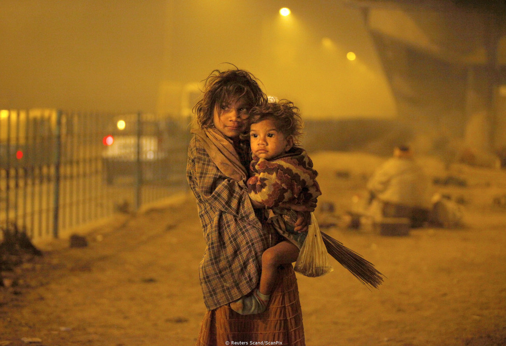 인도의 끔찍한 빈부격차와 노숙 문제