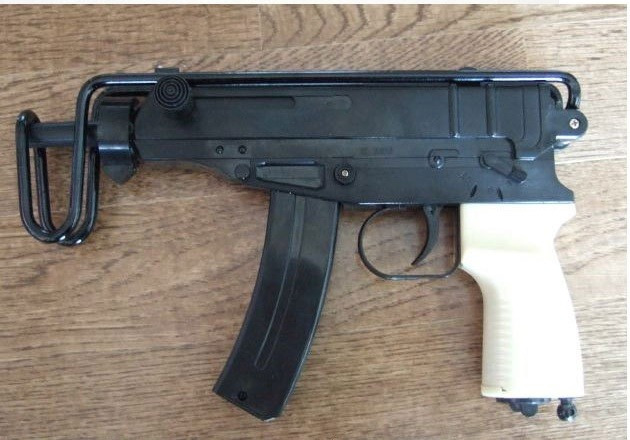 추억의 비비탄 총