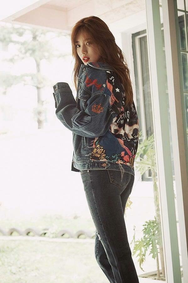 여자들은 평범해 보인다는 수지 화보