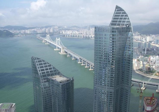 부산 아파트의 조망