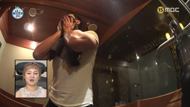 99392F435AD15DA40B12D5