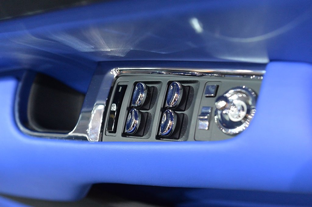 롤스로이스 레이스 블랙 배지