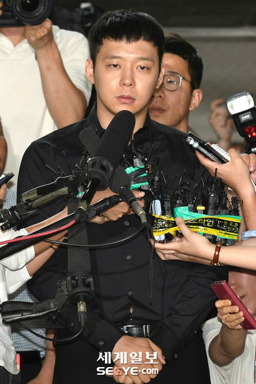 이진욱 박유천 유상무