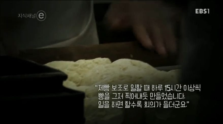 99E949445B244A1F2525C1