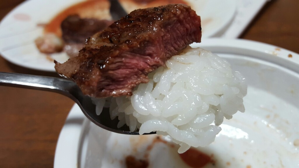 돼지고기 VS 소고기