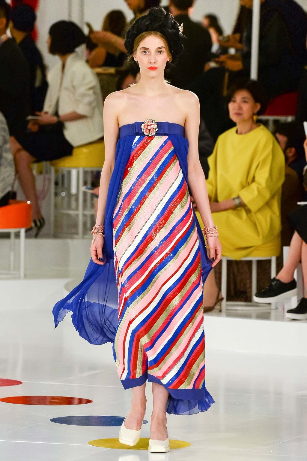 한국에서 영감 받아 제작한 명품 브랜드들 의상들