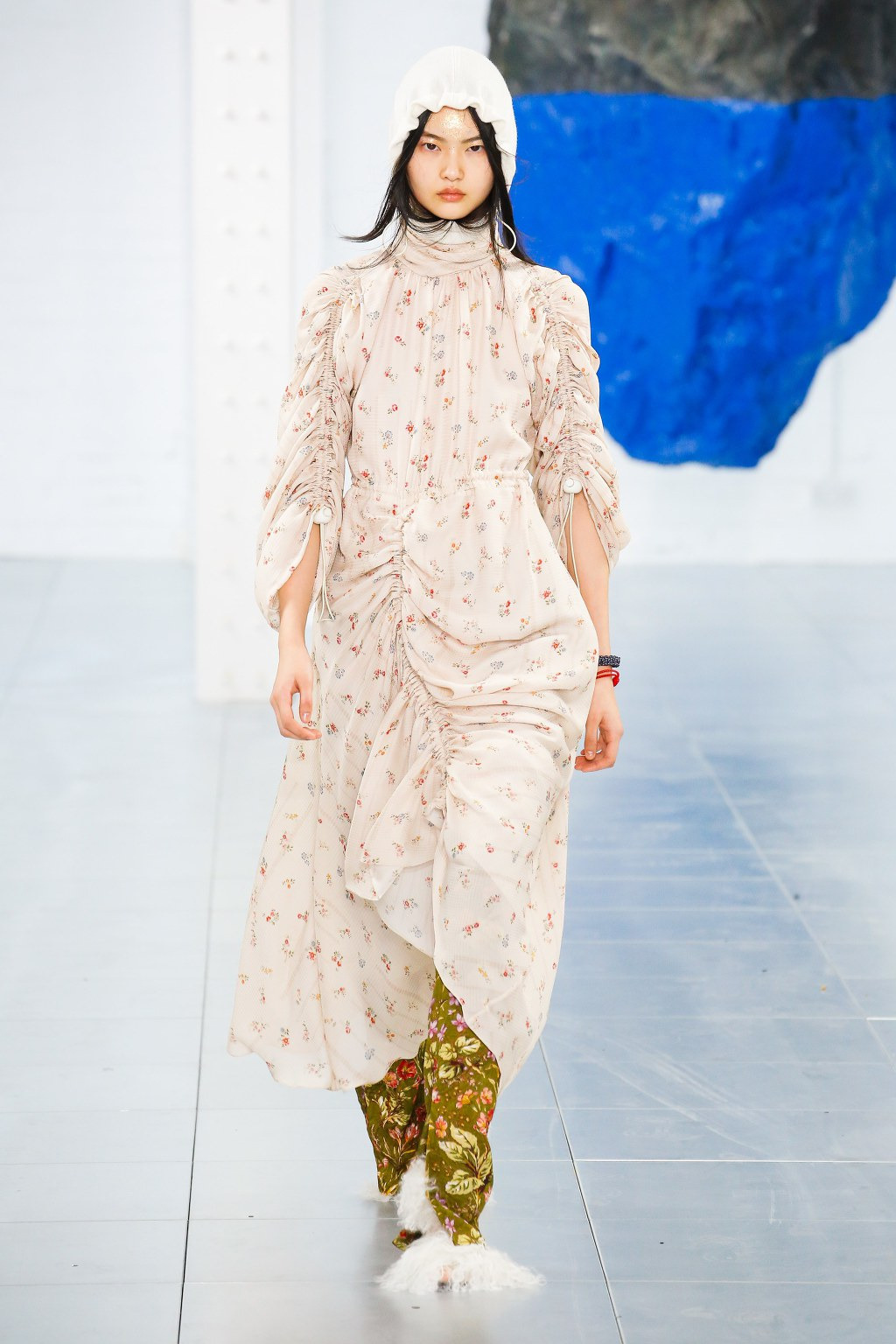 한국에서 영감 받아 제작한 명품 브랜드들 의상들