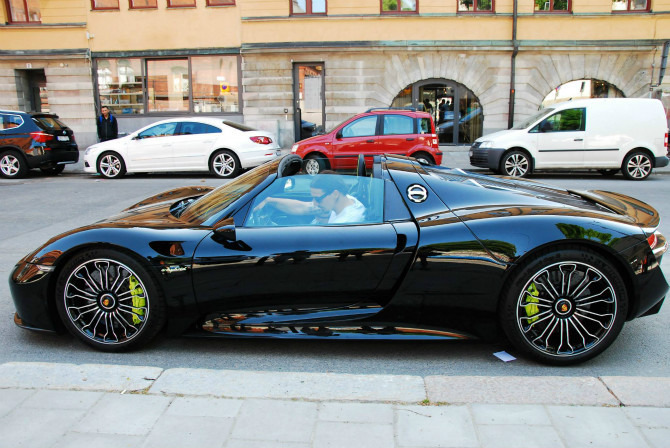 즐라탄이 타는 포르쉐