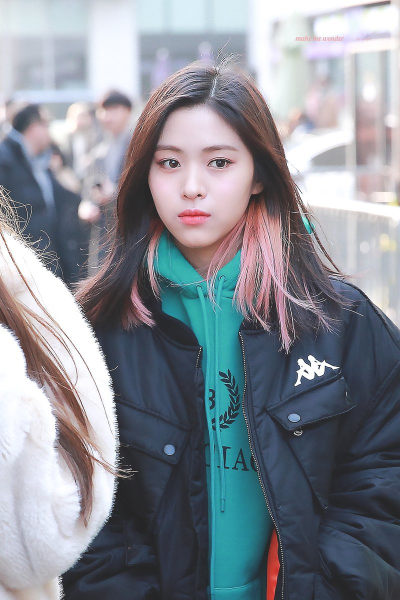 웃는게 귀여운 ITZY 신류진