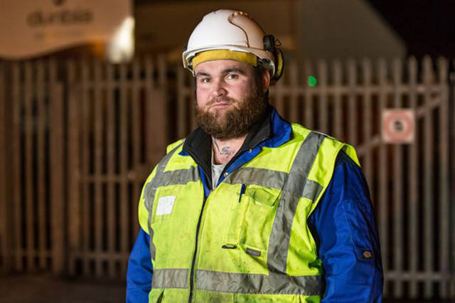 19살에 대박 로또에 당첨된 남자