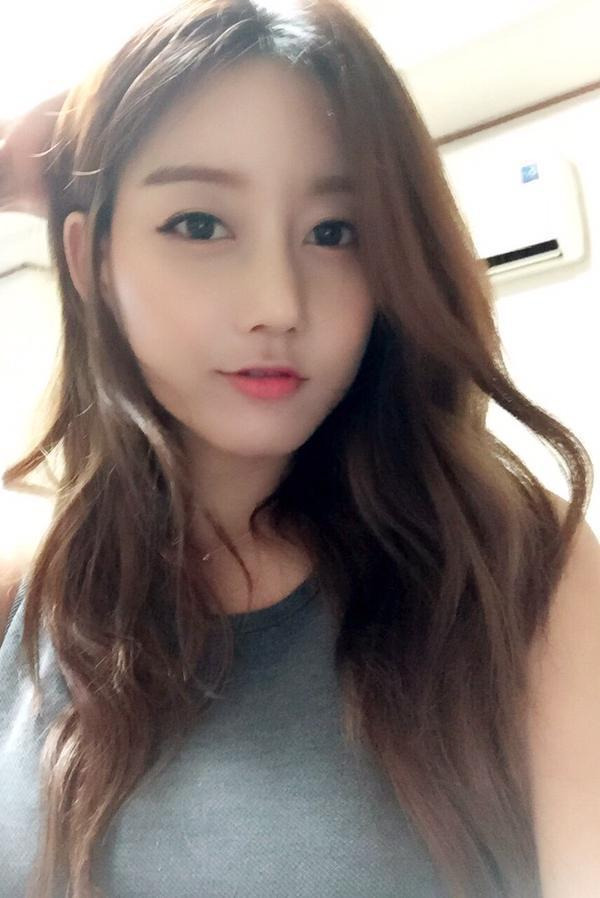 레인보우 오승아 몸매