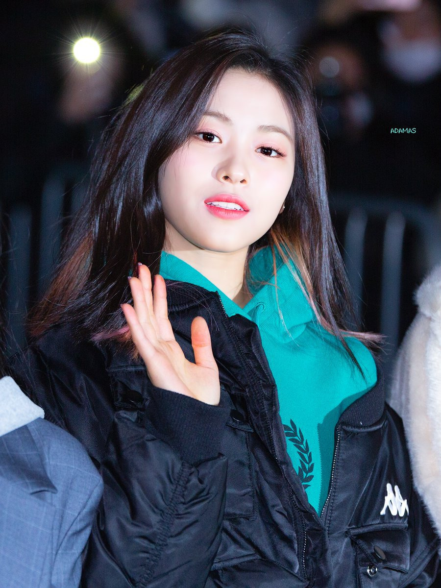 웃는게 귀여운 ITZY 신류진