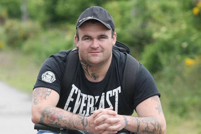 19살에 대박 로또에 당첨된 남자