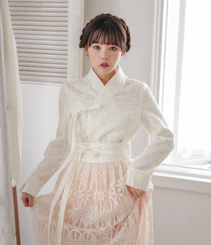 귀엽고 예쁜 여자 생활한복