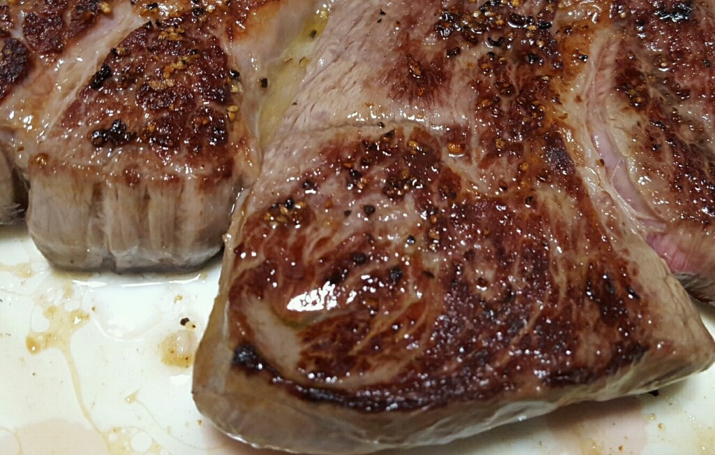 돼지고기 VS 소고기