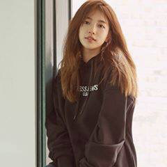 여자들은 평범해 보인다는 수지 화보