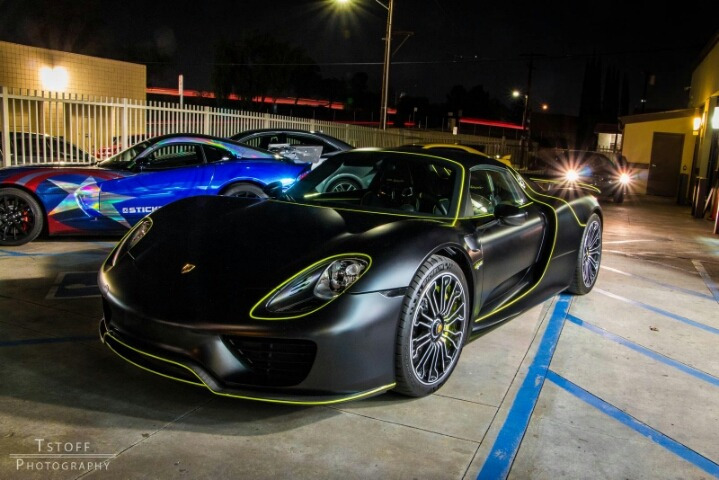 즐라탄이 타는 포르쉐