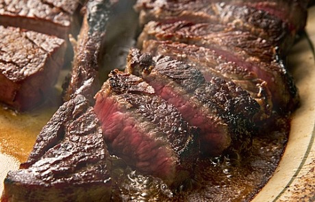 끌리는 스테이크