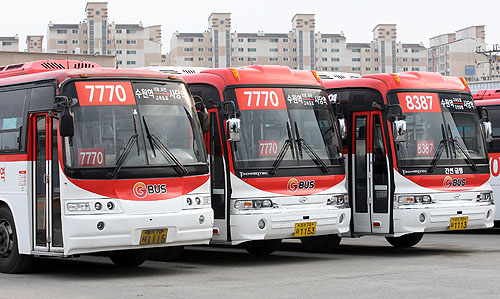  경기도 사람들 공감..빨간 버스 특징...