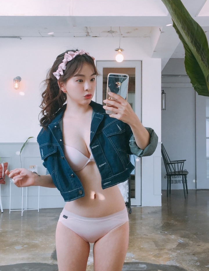 하늘 사장님 란제리 셀카