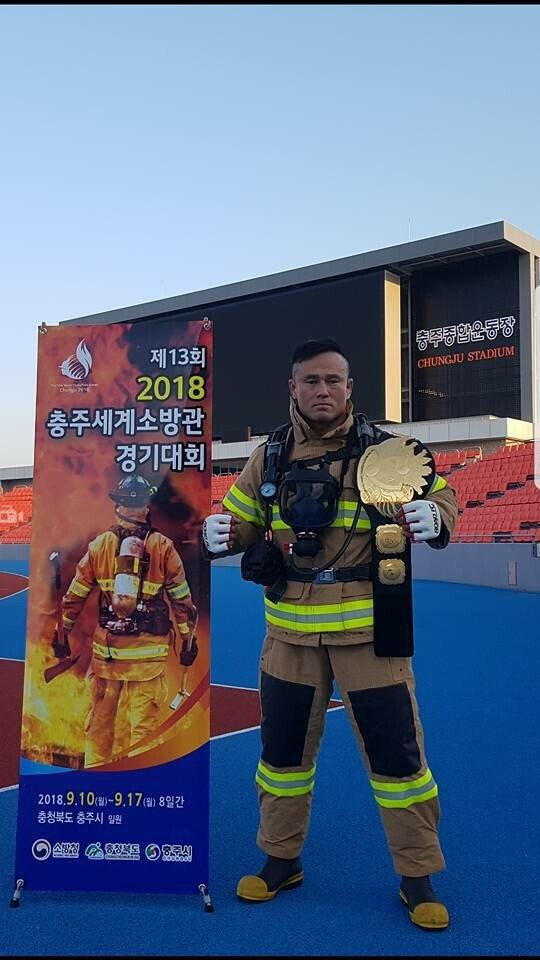 소방관이 취미로 격투기 대회 나가는 이유
