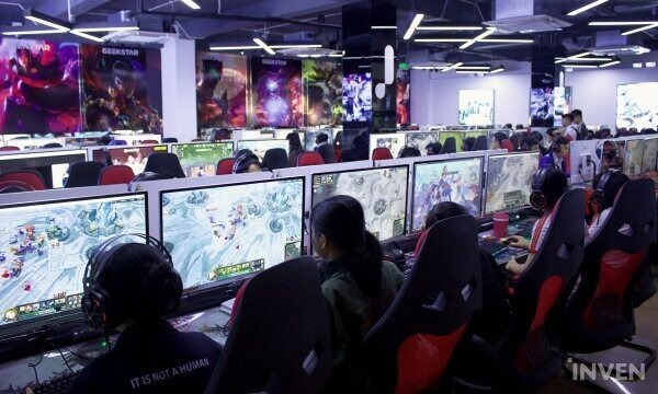 한국인이 차린 베트남 PC방 클라스