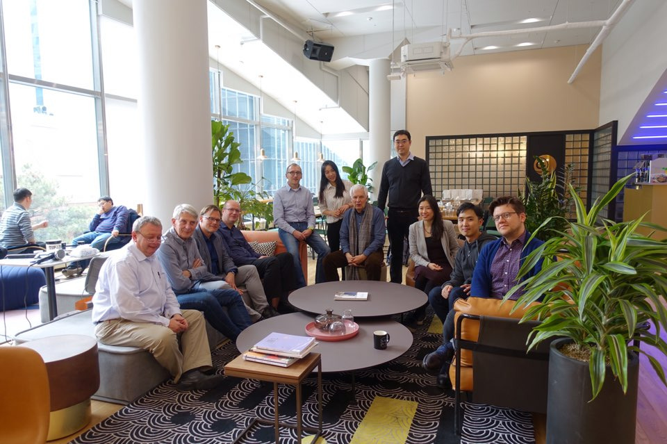 메디블록 스위스 대사관 바젤 대학교