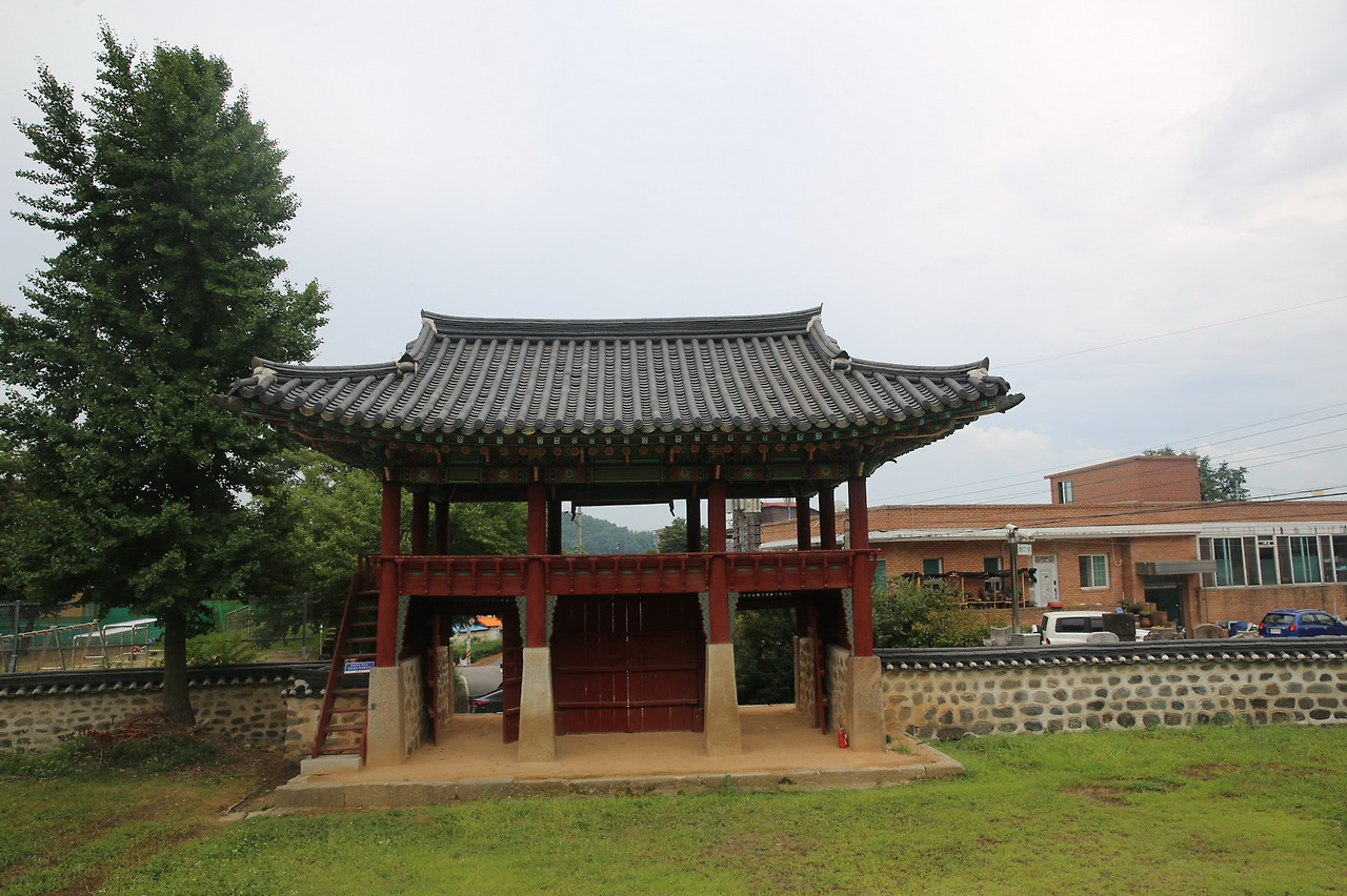 직산현