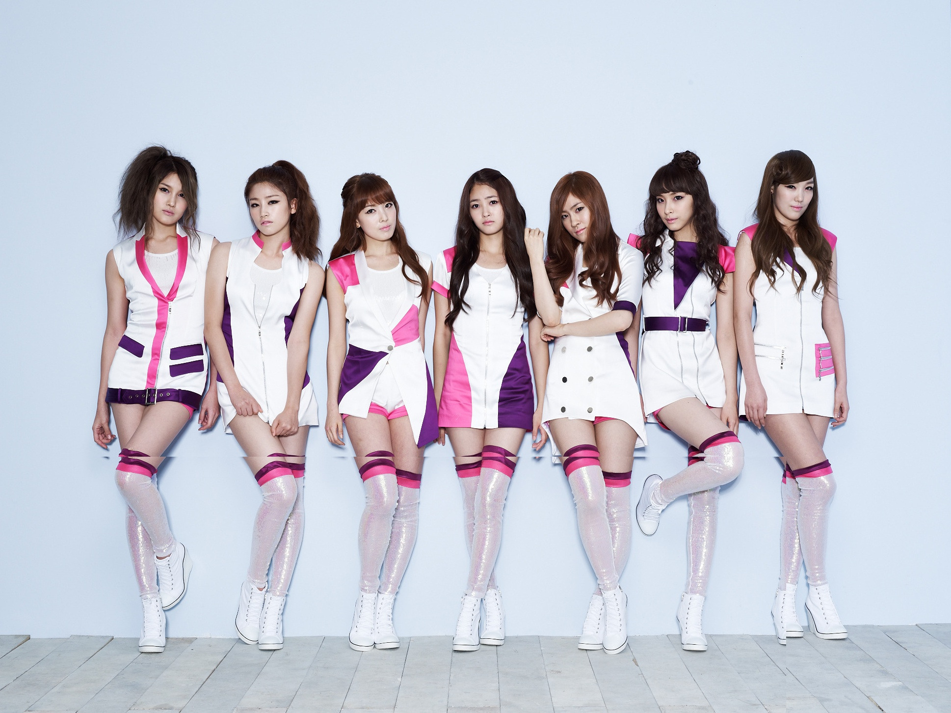 Training korean. Девушка тренируется. Спортивные китайские девушки. Юн пхусану вонсаванитчакон. Training korean.