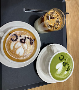 CAFE A.P.C. 현대백화점신촌점