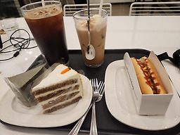 에이바우트커피 삼화점