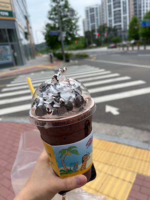 컴포즈커피 영종메가타워점