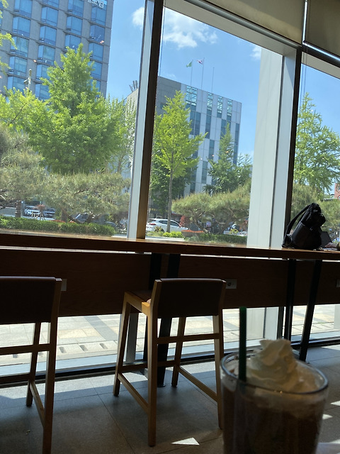 스타벅스 종로플레이스점