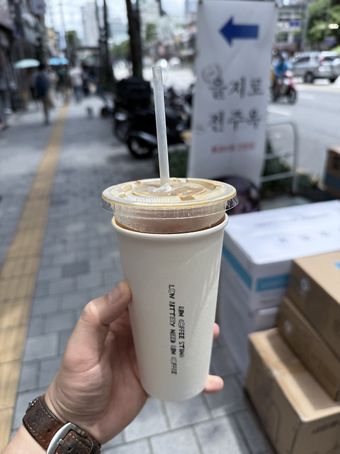 로우커피스탠드 을지로점