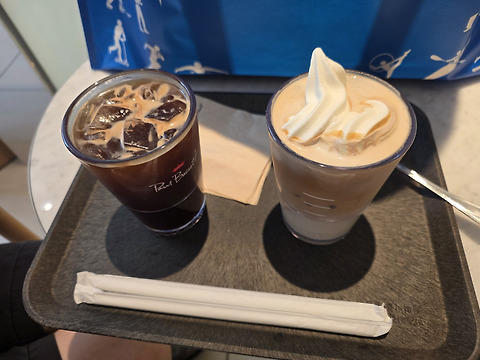 폴바셋 강남점
