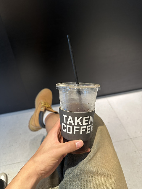 테이큰커피 성수점