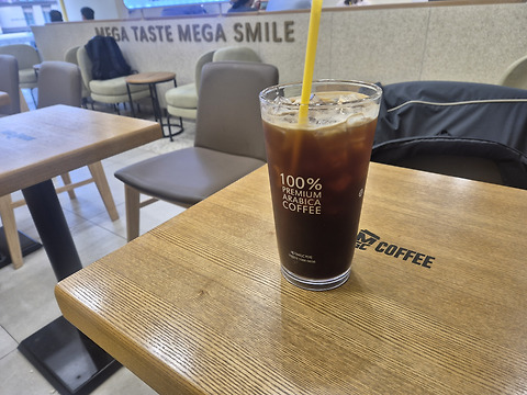 메가MGC커피 보신각점
