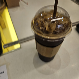 텐퍼센트커피 서여의도점