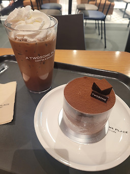 투썸플레이스 통영무전점