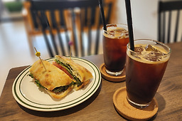 카페856