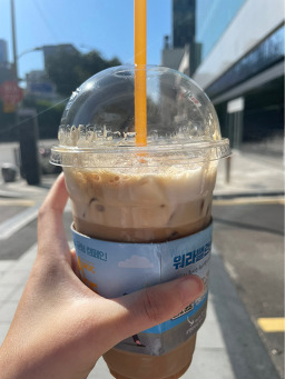 메가MGC커피 논현중앙점