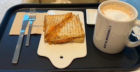 투썸플레이스 강남청담점