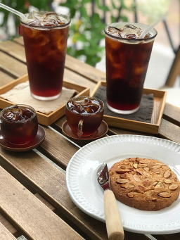 쉬즈커피